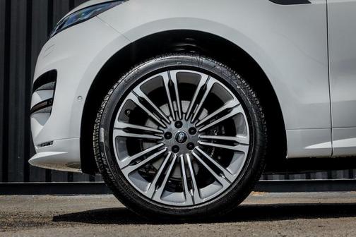 2025 Land Rover Range Rover Sport P400 Dynamic SE