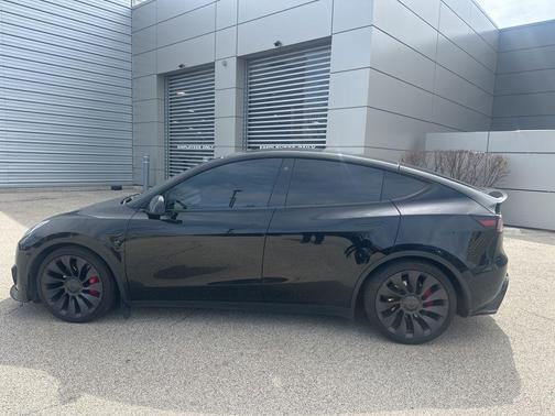 Black 2021 Tesla Model Y Performance