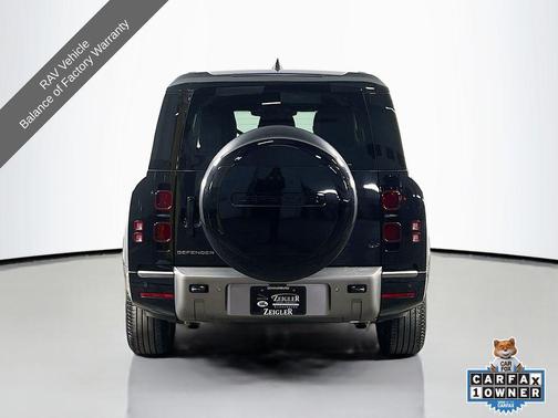 2024 Land Rover Defender P400 X-Dynamic SE