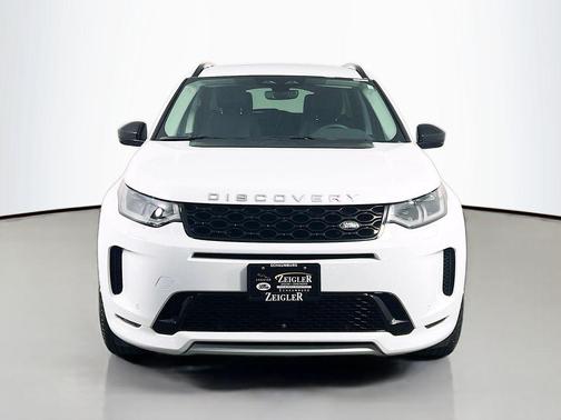 Fuji White 2024 Land Rover Discovery Sport Core S