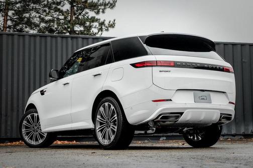 2025 Land Rover Range Rover Sport P460 Dynamic SE