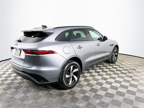 2024 Jaguar F-PACE P250 R-Dynamic S