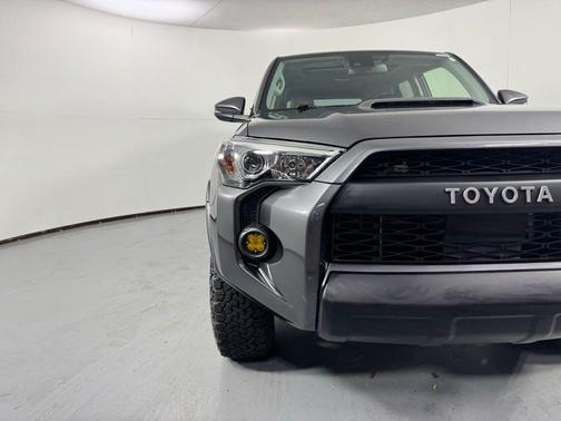 Magnetic Gray Metallic 2020 Toyota 4Runner Sport