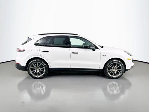 Chalk 2023 Porsche Cayenne AWD