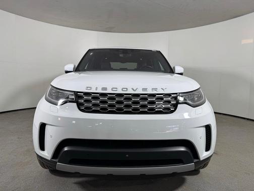 2022 Land Rover Discovery P300 S