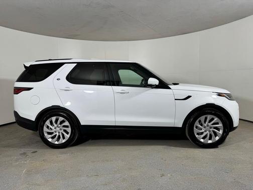 2022 Land Rover Discovery P300 S