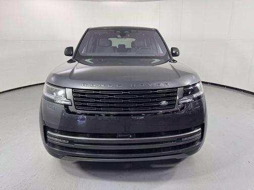 Carpathian Grey 2023 Land Rover Range Rover P400 SE