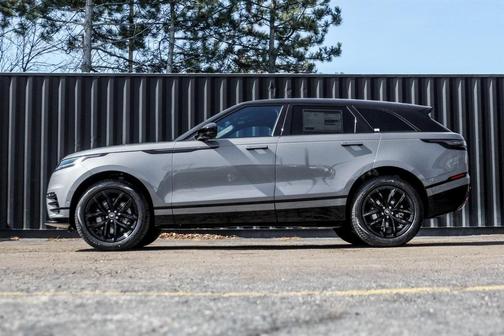 2026 Land Rover Range Rover Velar Dynamic SE