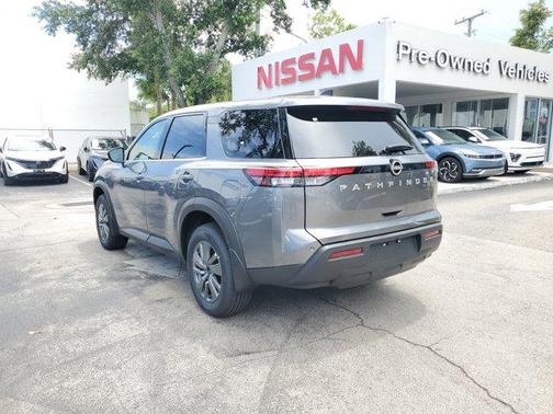 2025 Nissan Pathfinder S