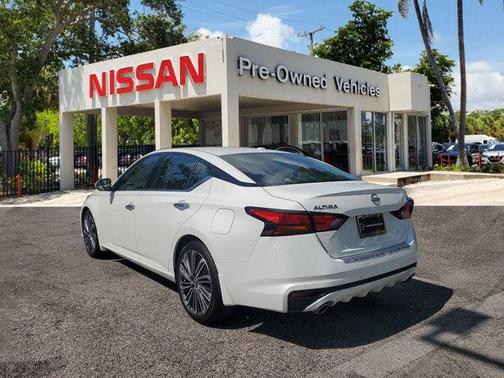 2023 Nissan Altima 2.5 SL