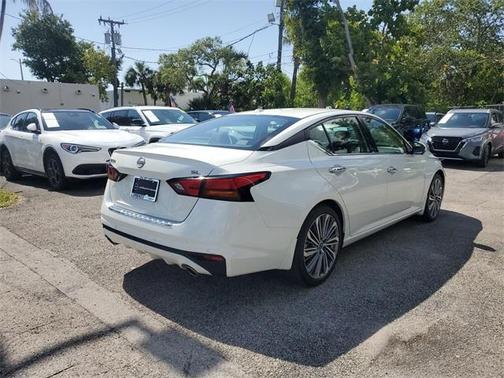 2023 Nissan Altima 2.5 SL