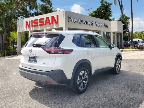 2022 Nissan Rogue SV