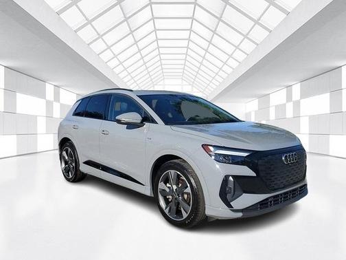 2025 Audi Q4 e-tron 55 quattro Premium