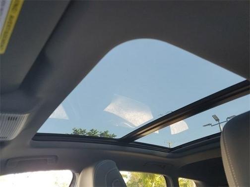 2025 Audi Q4 e-tron 55 quattro Premium