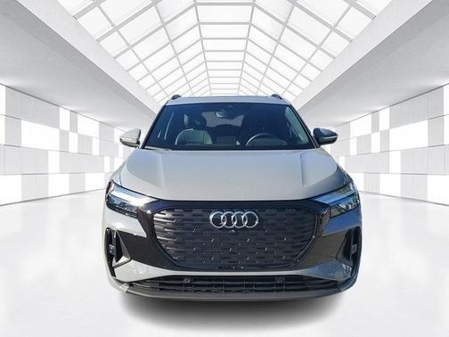 2025 Audi Q4 e-tron 55 quattro Premium