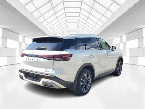2022 INFINITI QX60 Luxe