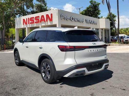 2022 INFINITI QX60 Luxe