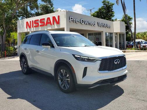 2022 INFINITI QX60 Luxe
