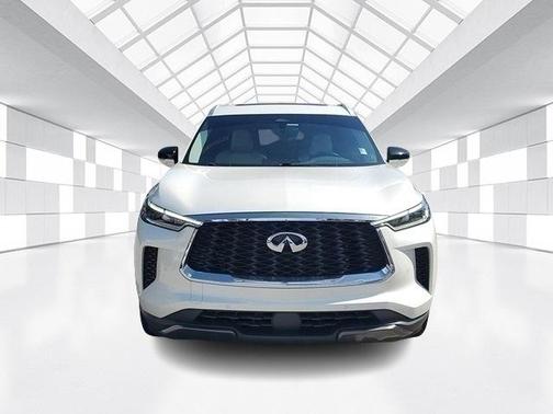 2022 INFINITI QX60 Luxe