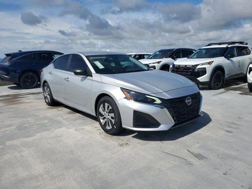 2025 Nissan Altima S