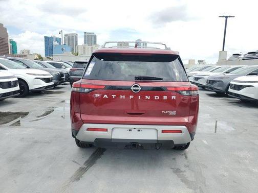2025 Nissan Pathfinder Platinum