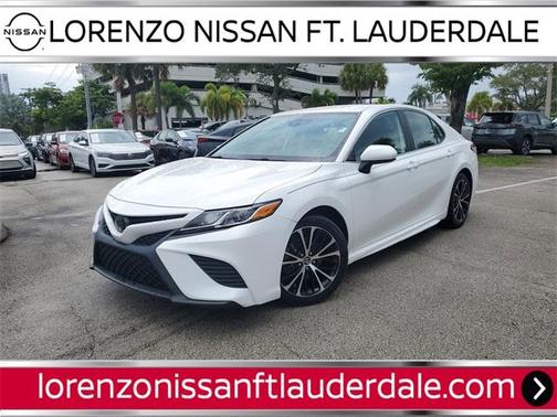 2020 Toyota Camry SE