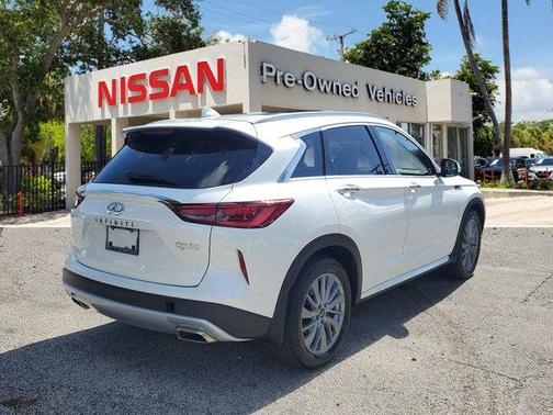 2024 INFINITI QX50 Luxe