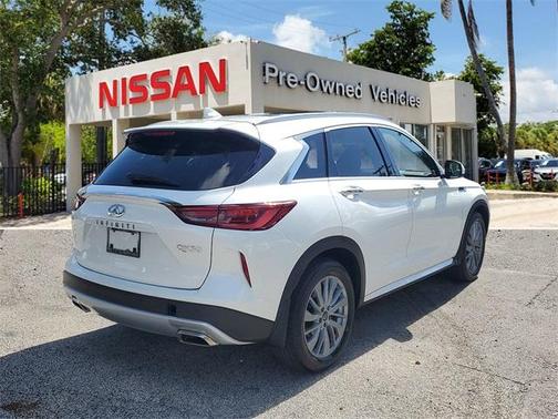 2024 INFINITI QX50 Luxe