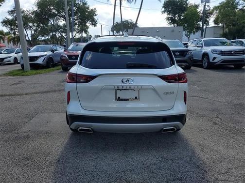 2024 INFINITI QX50 Luxe