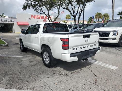 2023 Nissan Frontier SV