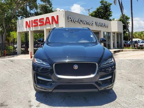 2019 Jaguar F-PACE 30t R-Sport