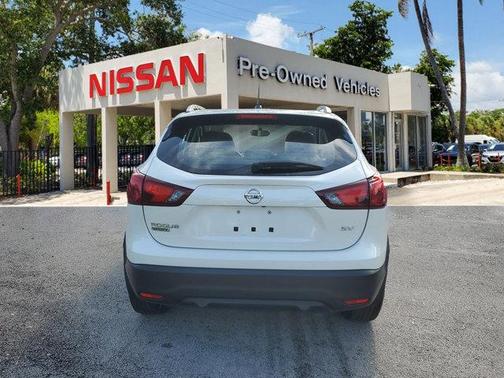 2018 Nissan Rogue Sport SV