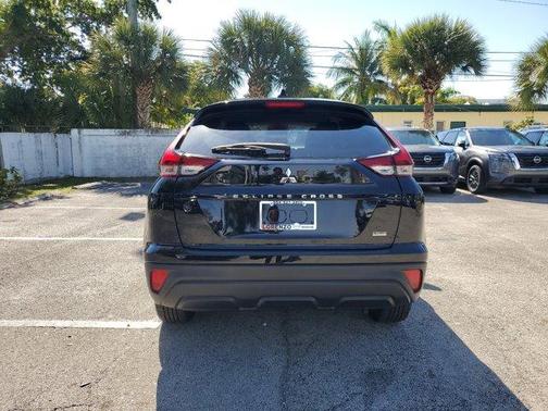 2024 Mitsubishi Eclipse Cross LE