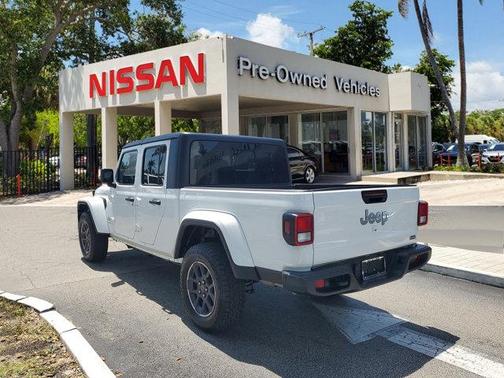 2023 Jeep Gladiator Overland