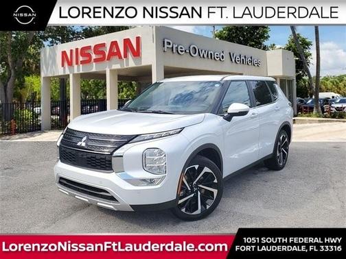 2024 Mitsubishi Outlander SE