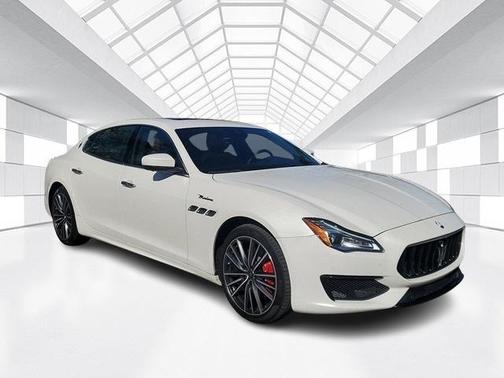 2022 Maserati Quattroporte Modena