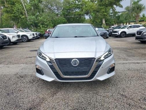 2021 Nissan Altima 2.5 SR