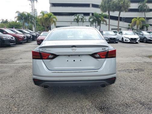 2021 Nissan Altima 2.5 SR