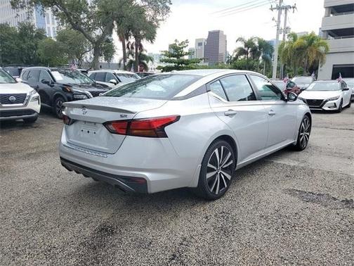 2021 Nissan Altima 2.5 SR