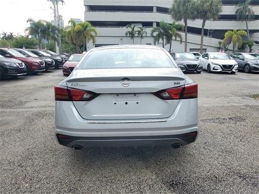 2021 Nissan Altima 2.5 SR