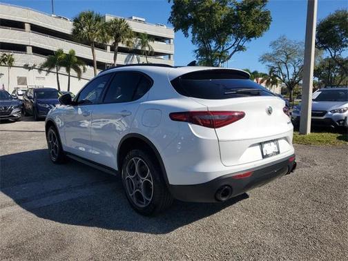 2022 Alfa Romeo Stelvio Sprint