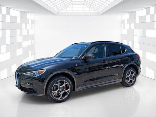 Vulcano Black Metallic 2022 Alfa Romeo Stelvio Ti