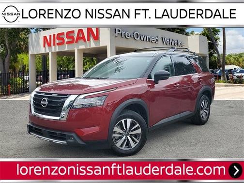 2023 Nissan Pathfinder SL