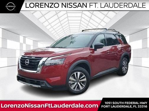 2023 Nissan Pathfinder SL