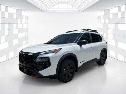 Everest White P 2026 Nissan Rogue Rock Creek