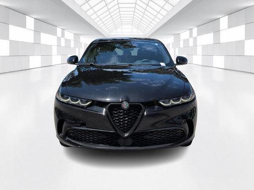 Alfa Black 2024 Alfa Romeo Tonale Veloce
