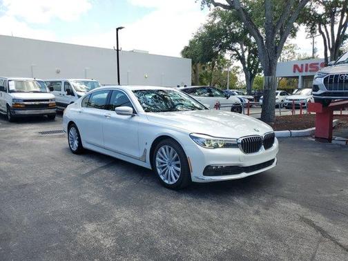 2017 BMW 740e xDrive iPerformance
