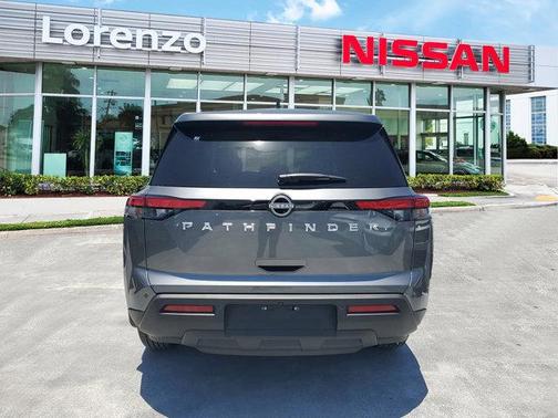 2025 Nissan Pathfinder S