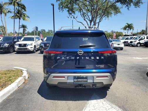 2024 Nissan Pathfinder Platinum
