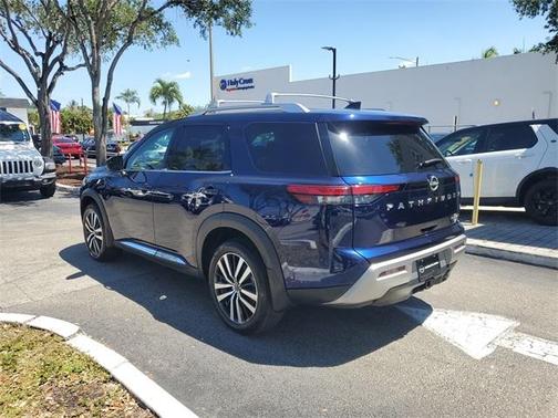 2024 Nissan Pathfinder Platinum